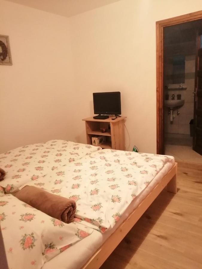 Cinege Vendeghaz Hotel Tolcsva Ngoại thất bức ảnh